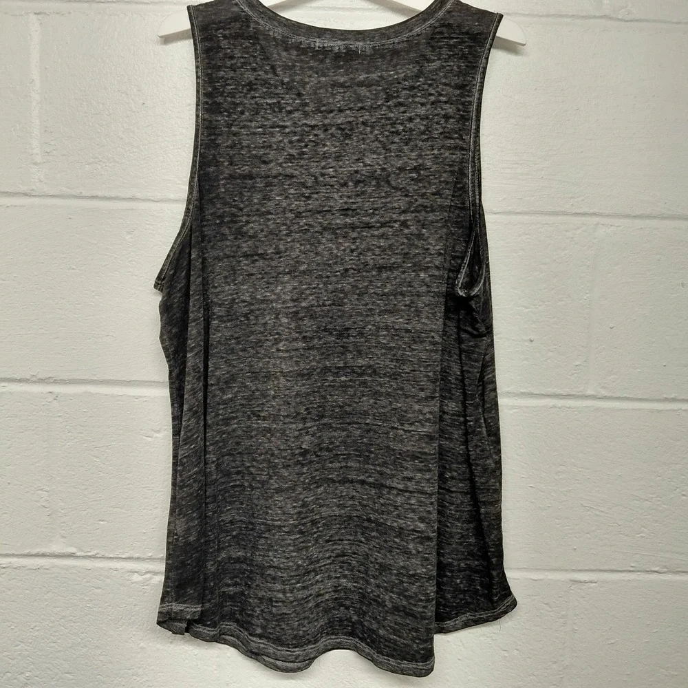 Maurices Women's Plus Size 1 Heathered Black Hawaiian Pineapple Tank Top Beach - Picture 2 of 11